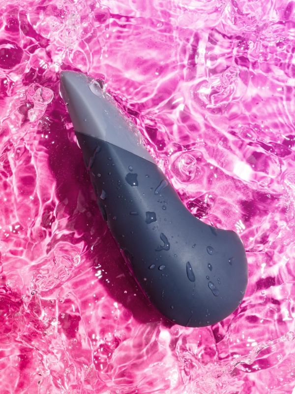 Вібратор для стимуляції клітора безшумний Womanizer Vibe, темно-синій вид 6