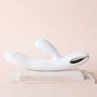 Вібратор-кролик із вакуумною стимуляцією BeYourLover Eria з підігрівом, білий вид 7