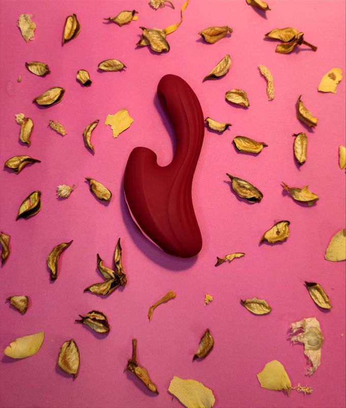 Вибратор-кролик с вакуумной стимуляцией Chisa Kissen Nymph, силиконовый, красный, 18 × 3.5 см вид 9