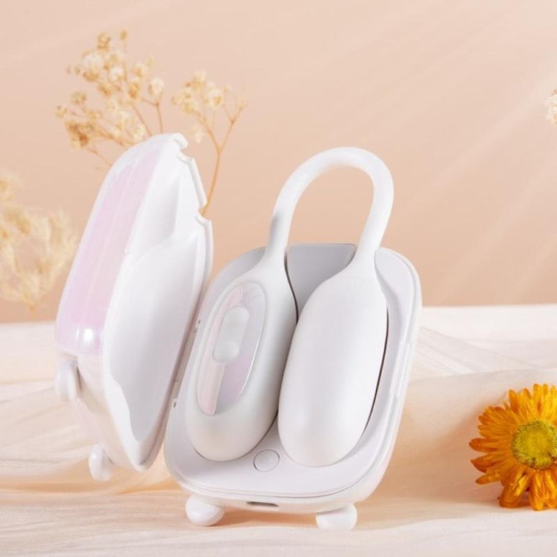 Виброяйцо и вакуумный стимулятор для клитора 2 в1 BeYourLover Magic Suitcase в зарядном кейсе, белый вид 7