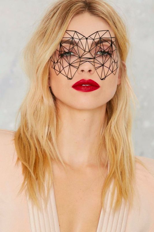 Виниловая маска на наклейках Bijoux Indiscrets вид 3